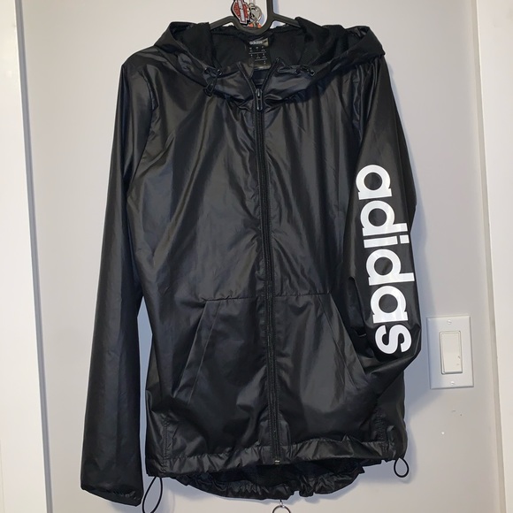 ADIDAS Wind Breaker - Picture 1 of 3